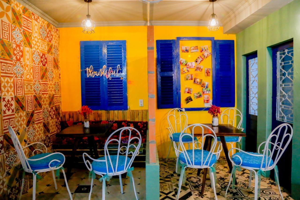 Adp Homestay & Coffee Ðồng Hới Buitenkant foto